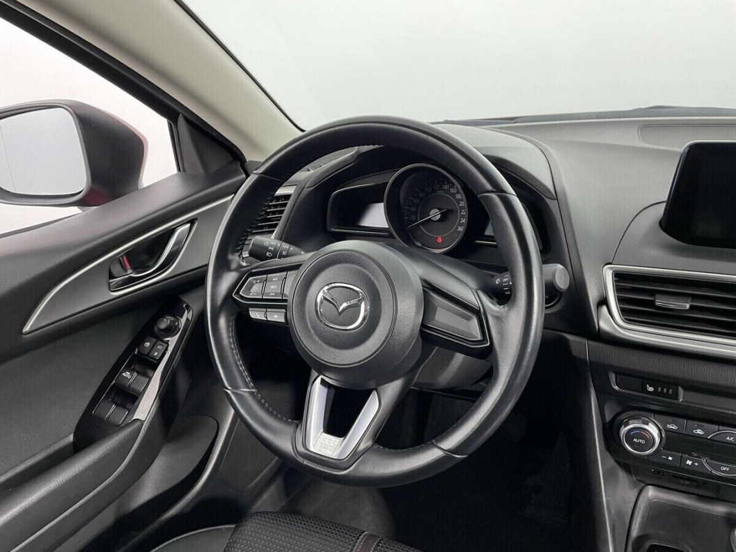Mazda 3 1.5 АКПП, 2018 фото 11