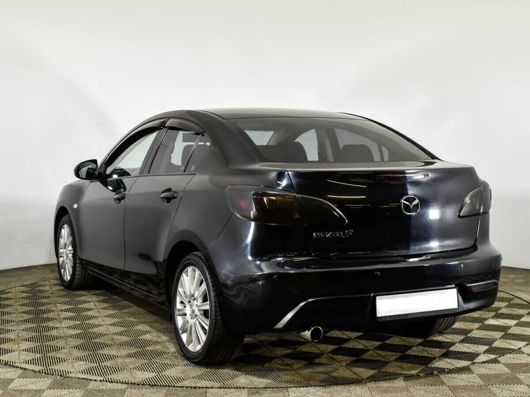 Mazda 3 1.6 АКПП, 2011 фото 2