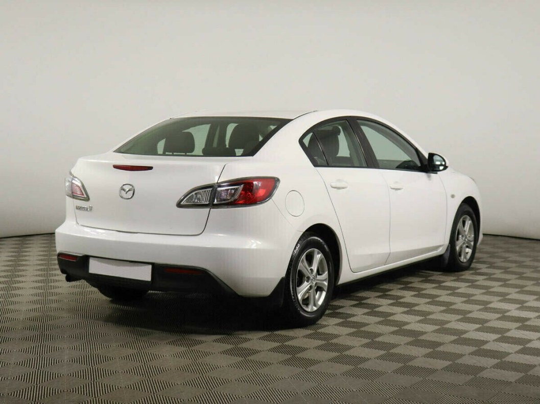 Mazda 3 1.6 АКПП, 2010 фото 2