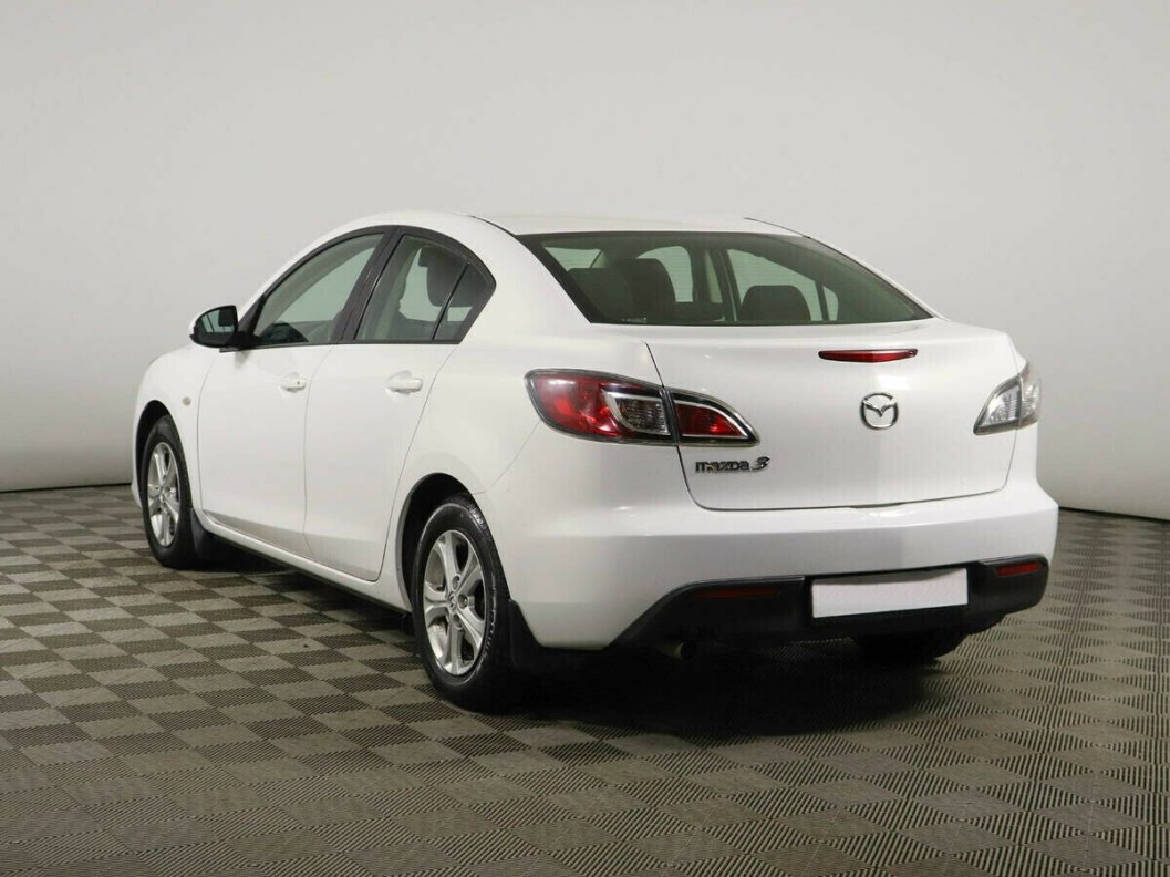 Mazda 3 1.6 АКПП, 2010 фото 3