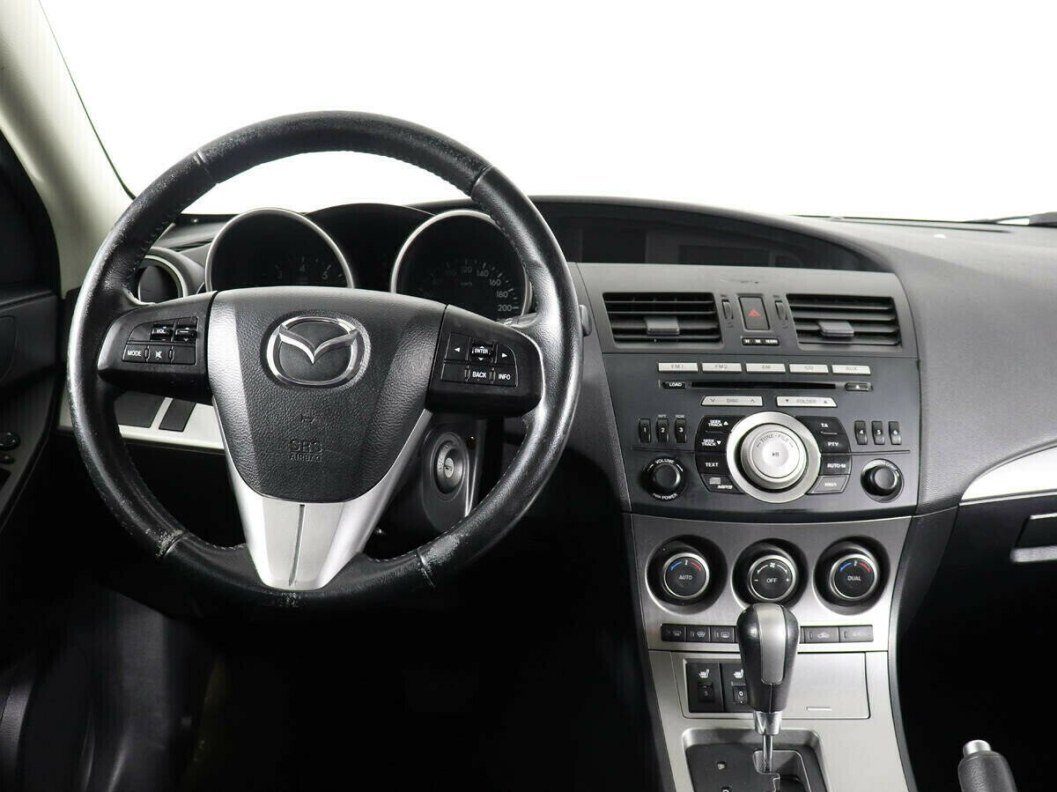Mazda 3 1.6 АКПП, 2010 фото 6