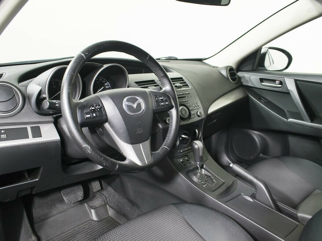 Mazda 3 1.6 АКПП, 2011 фото 5