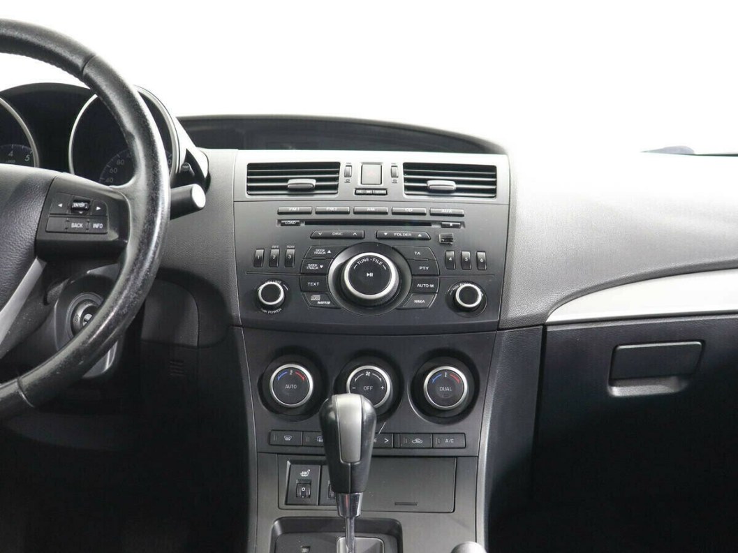 Mazda 3 1.6 АКПП, 2013 фото 6