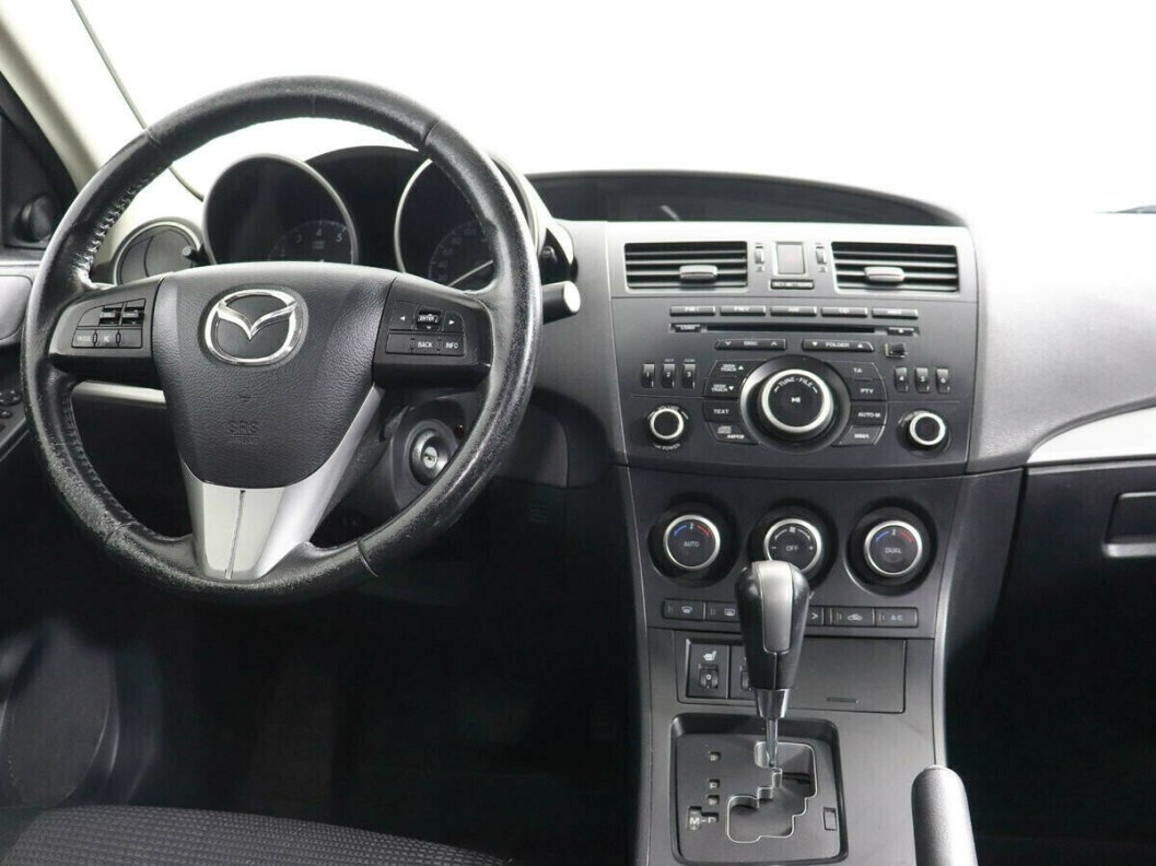 Mazda 3 1.6 АКПП, 2013 фото 8