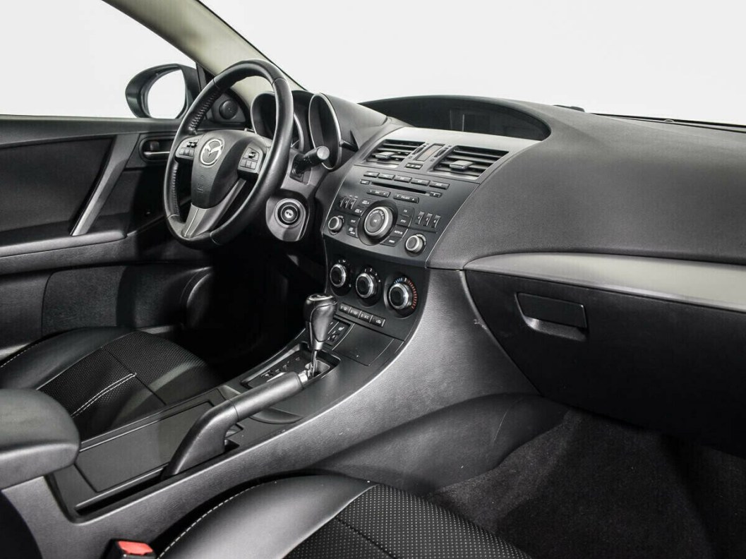 Mazda 3 1.6 АКПП, 2013 фото 5