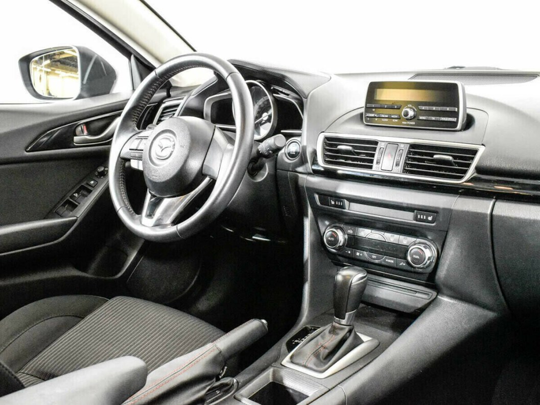 Mazda 3 1.5 АКПП, 2013 фото 7