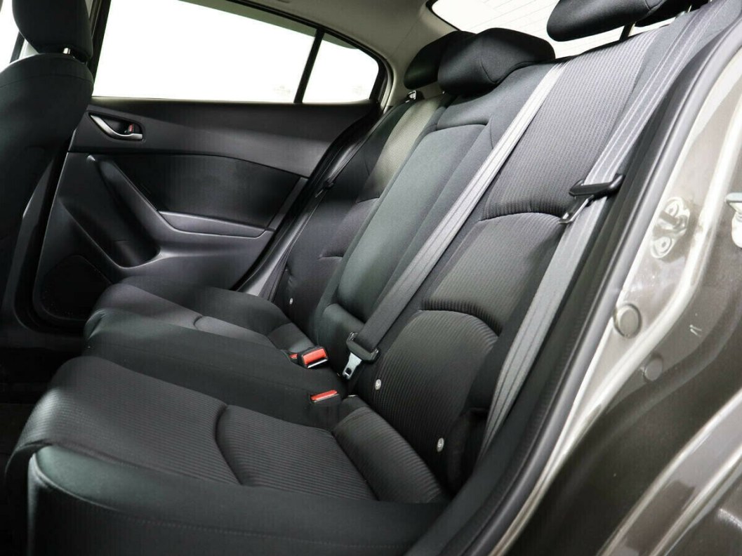 Mazda 3 1.6 АКПП, 2015 фото 7