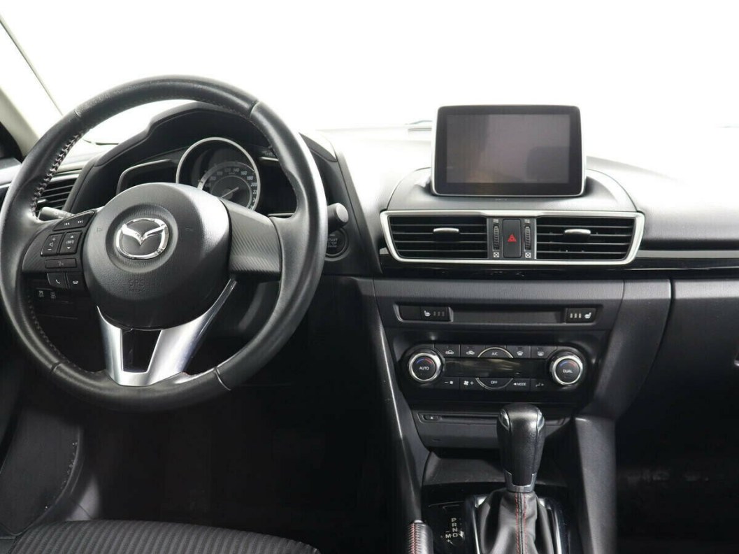 Mazda 3 1.6 АКПП, 2015 фото 8