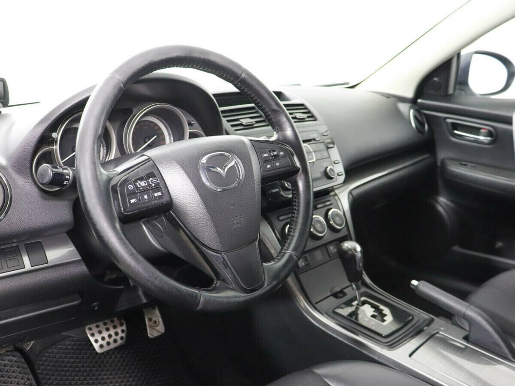 Mazda 6 2.0 АКПП, 2010 фото 9
