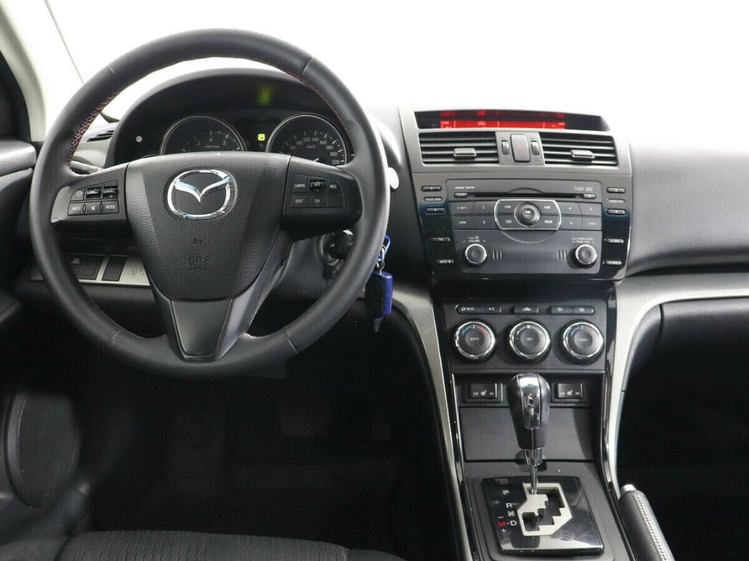 Mazda 6 2.0 АКПП, 2010 фото 6