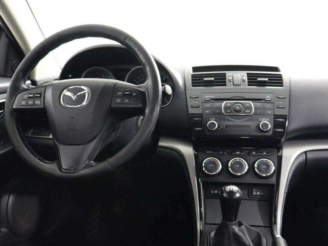 Mazda 6 1.8 МКПП, 2010 фото 7