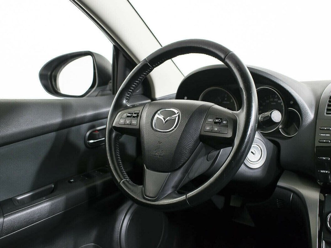 Mazda 6 1.8 МКПП, 2011 фото 5