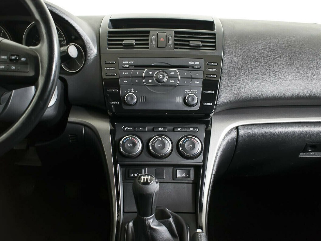 Mazda 6 1.8 МКПП, 2011 фото 6
