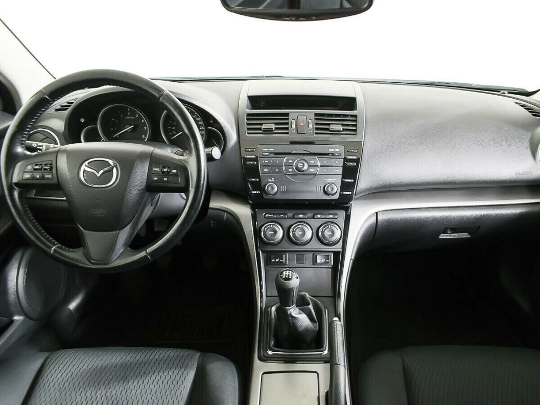 Mazda 6 1.8 МКПП, 2011 фото 7