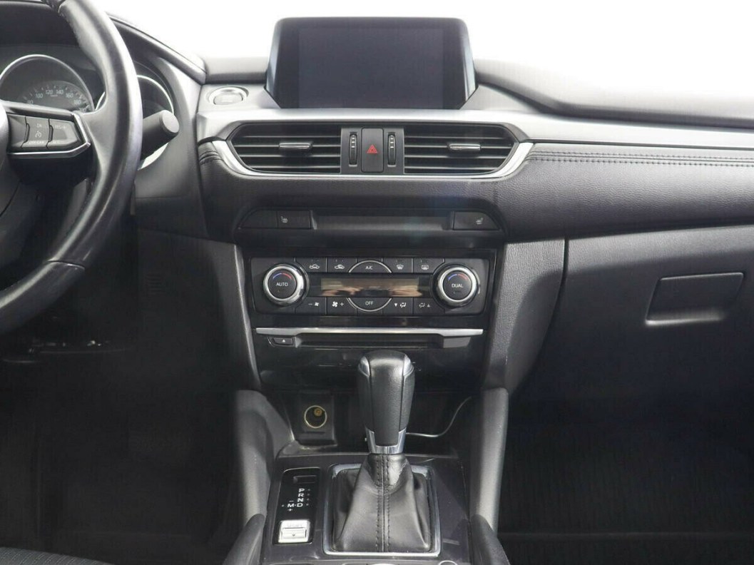 Mazda 6 2.0 АКПП, 2018 фото 5