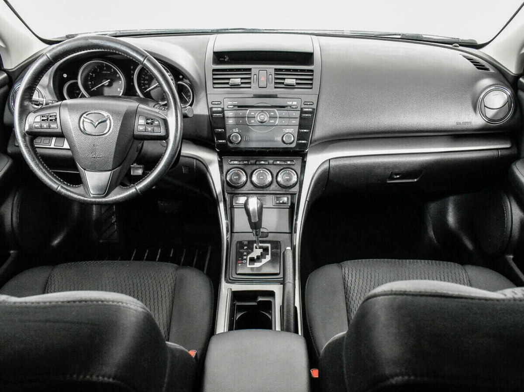 Mazda 6 2.0 АКПП, 2010 фото 5
