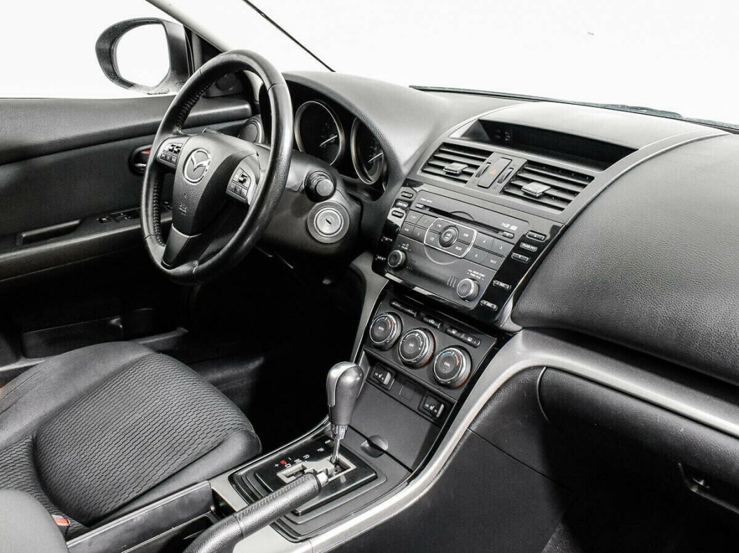 Mazda 6 2.0 АКПП, 2010 фото 6