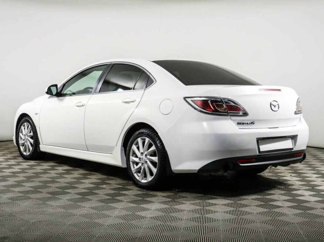 Mazda 6 2.0 АКПП, 2011 фото 4