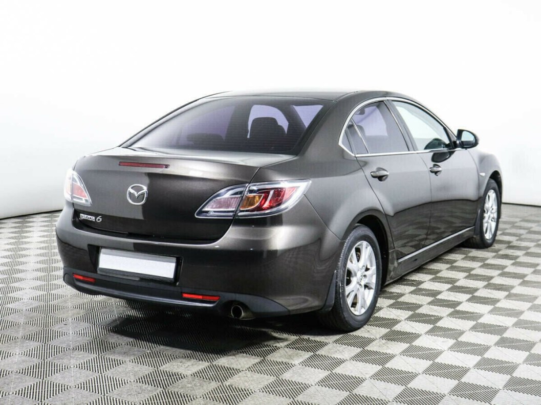 Mazda 6 1.8 МКПП, 2011 фото 2