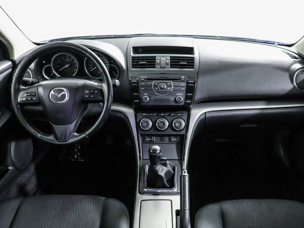 Mazda 6 1.8 МКПП, 2011 фото 9