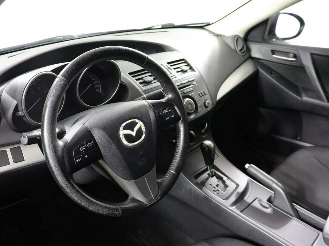 Mazda 3 1.6 АКПП, 2012 фото 6
