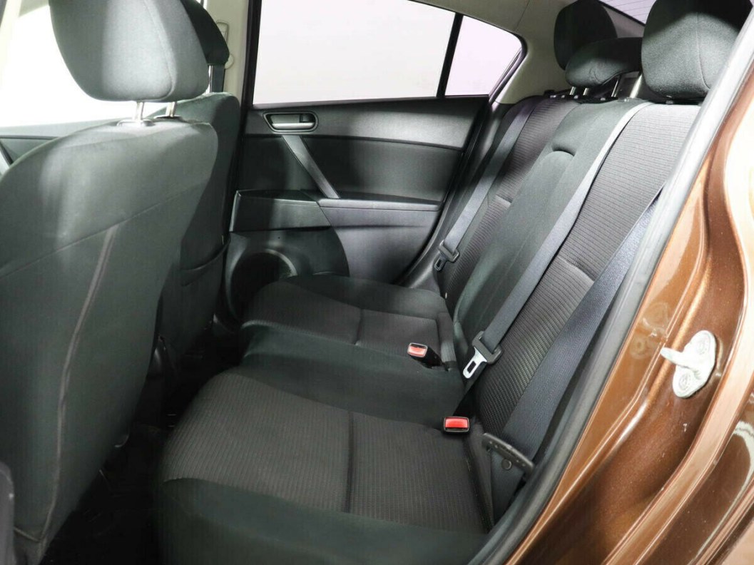 Mazda 3 1.6 АКПП, 2012 фото 9