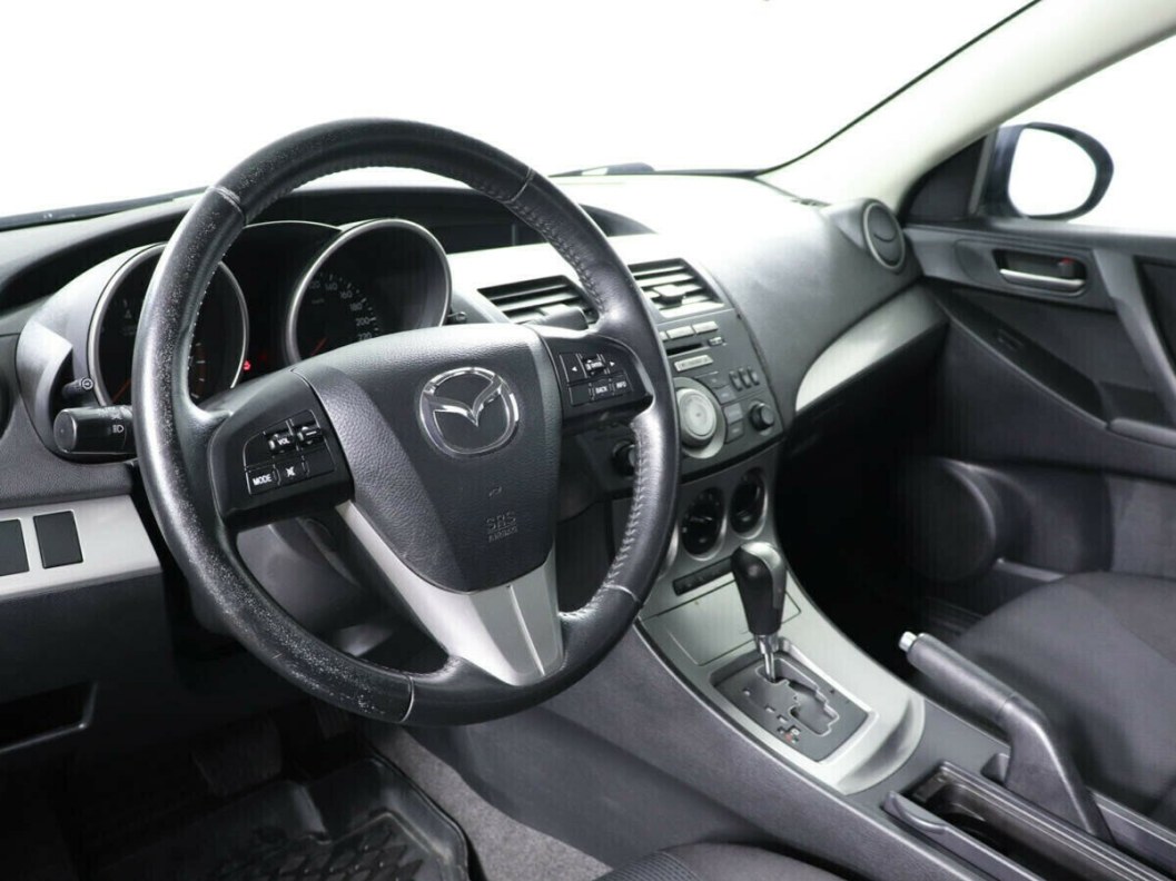 Mazda 3 1.6 АКПП, 2011 фото 5