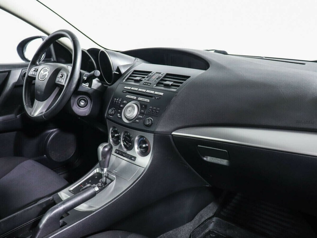 Mazda 3 1.6 АКПП, 2011 фото 8