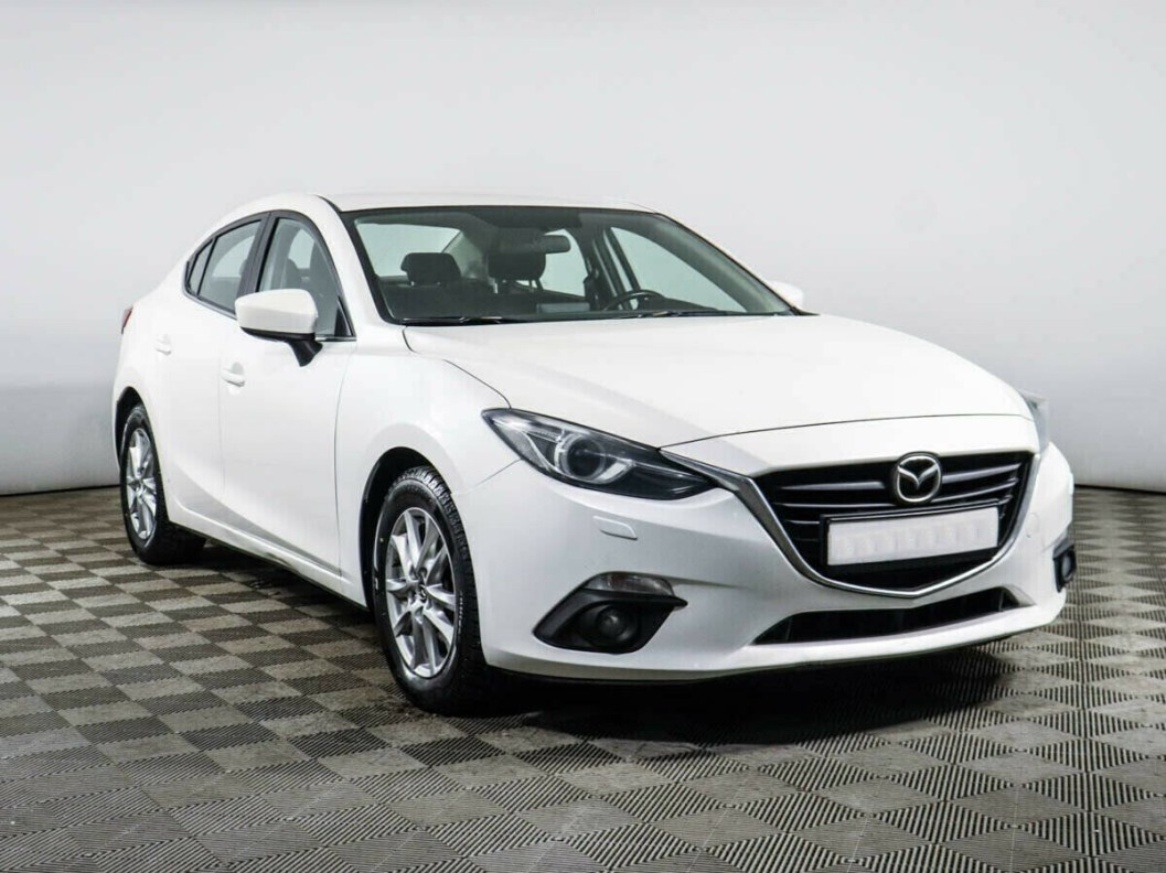 Mazda 3 1.5 АКПП, 2014 фото 2