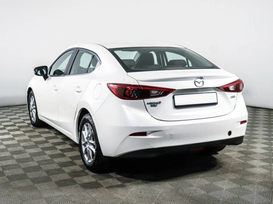 Mazda 3 1.5 АКПП, 2014 фото 4
