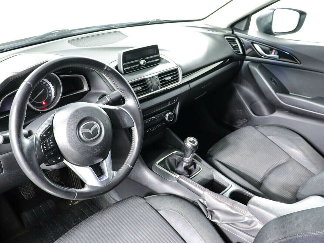 Mazda 3 1.6 МКПП, 2014 фото 5