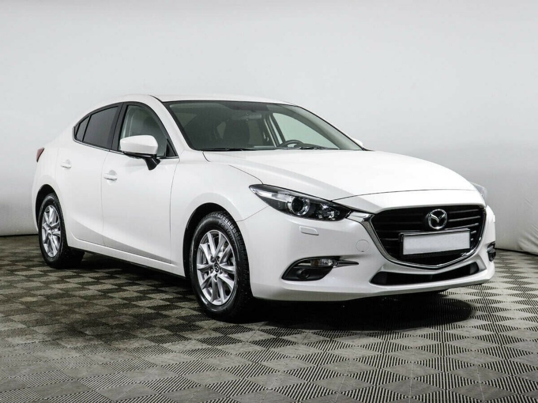 Mazda 3 1.5 АКПП, 2018 фото 2