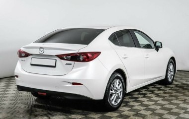 Mazda 3 1.5 АКПП, 2018 превью 3