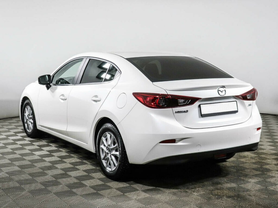 Mazda 3 1.5 АКПП, 2018 фото 4