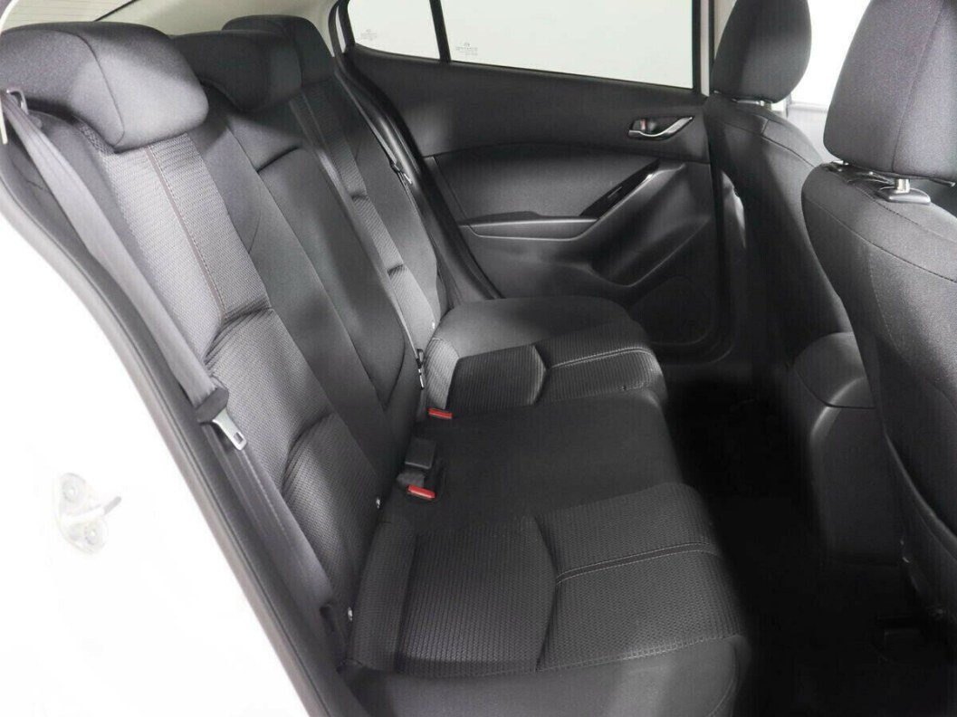 Mazda 3 1.5 АКПП, 2018 фото 7