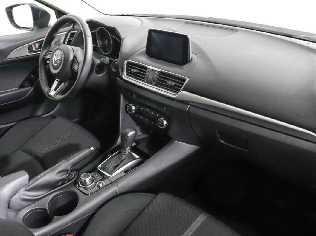 Mazda 3 1.5 АКПП, 2018 фото 8