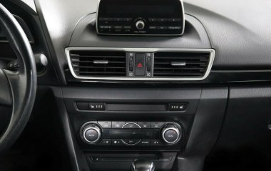 Mazda 3 1.5 АКПП, 2014 превью 6