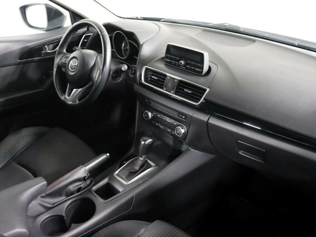Mazda 3 1.5 АКПП, 2014 фото 8