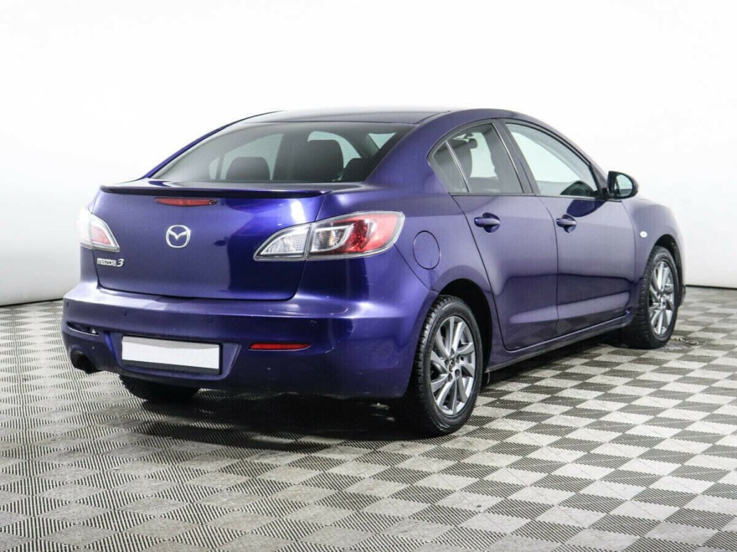Mazda 3 1.6 АКПП, 2011 фото 2