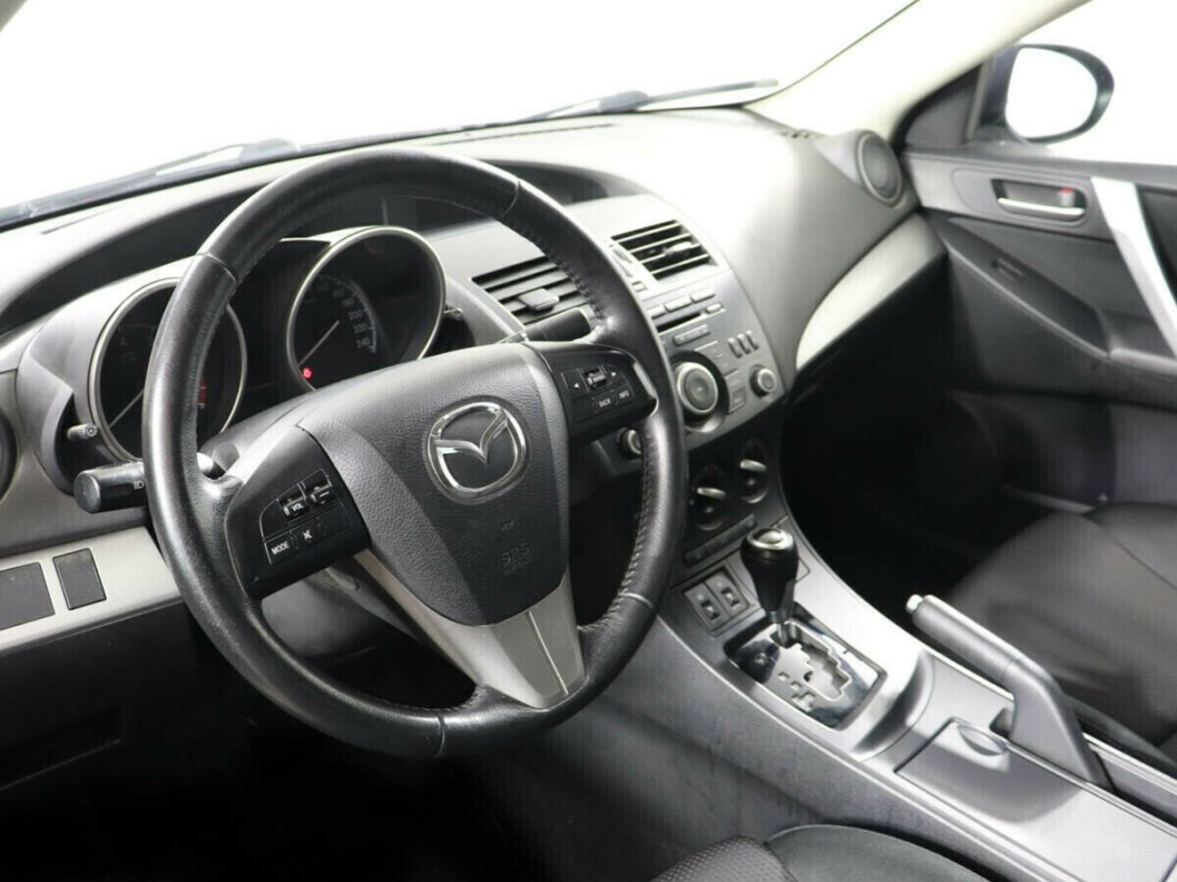 Mazda 3 1.6 АКПП, 2011 фото 6