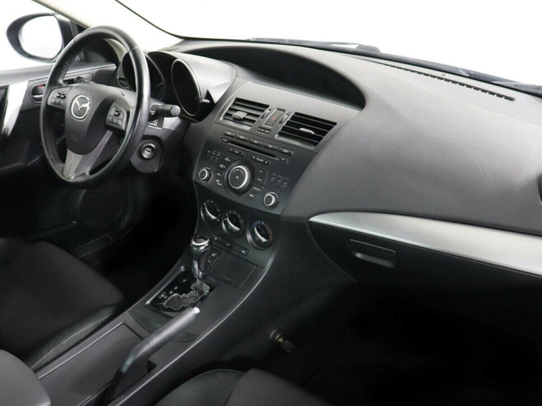 Mazda 3 1.6 АКПП, 2011 фото 8