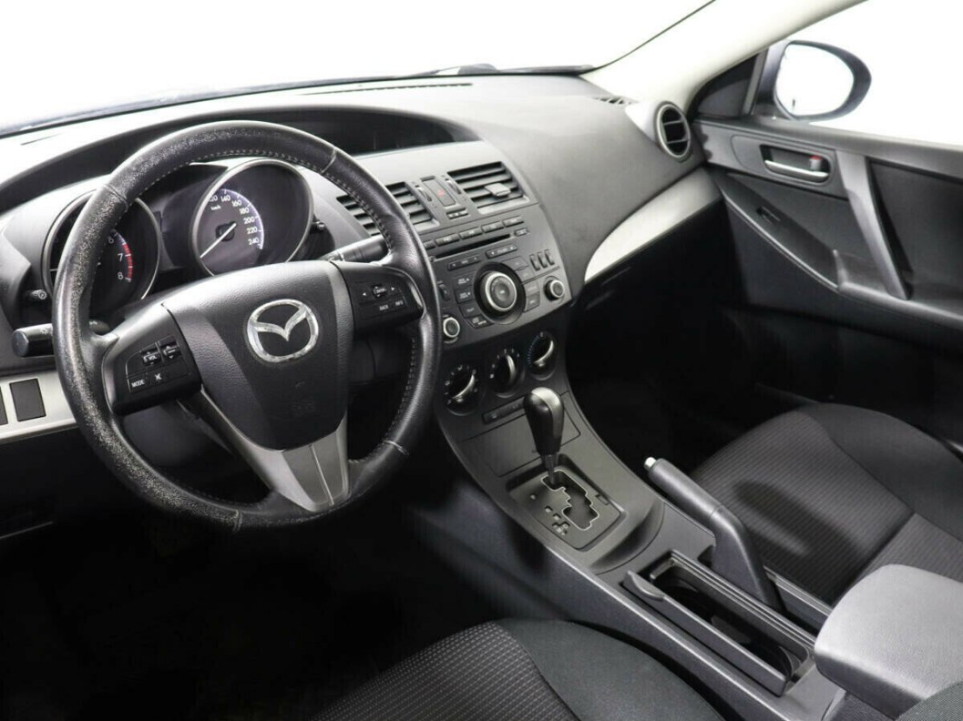 Mazda 3 1.6 АКПП, 2011 фото 6