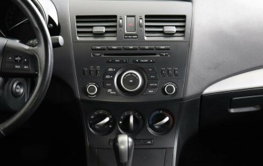Mazda 3 1.6 АКПП, 2011 превью 8