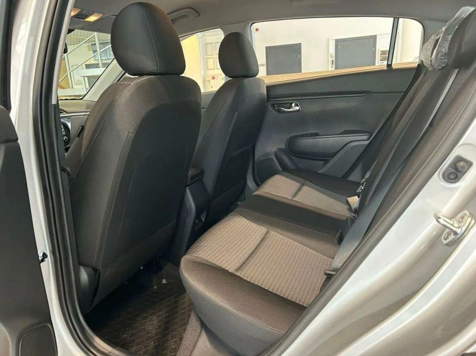 Solaris KRX Prestige 1.6 АКПП фото 5