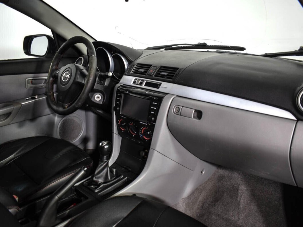 Mazda 3 1.6 МКПП, 2005 фото 9