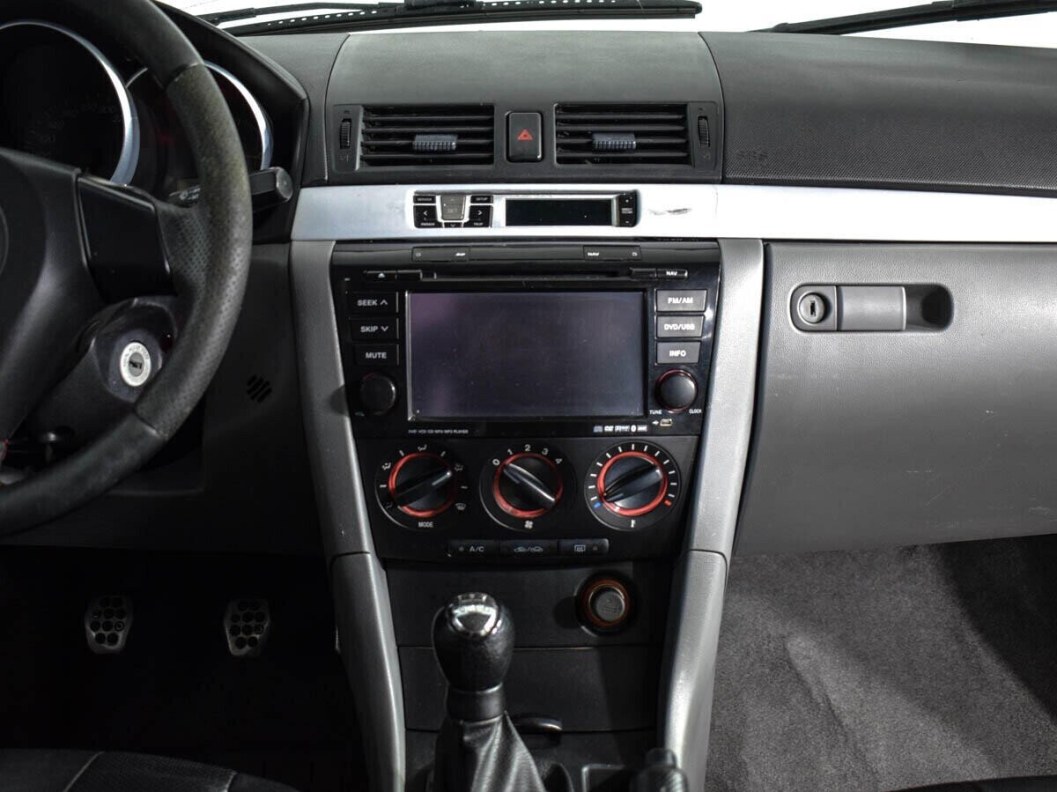 Mazda 3 1.6 МКПП, 2005 фото 11