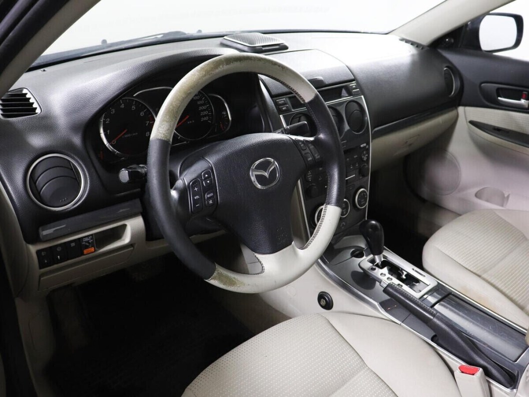 Mazda 6 2.0 АКПП, 2006 фото 14