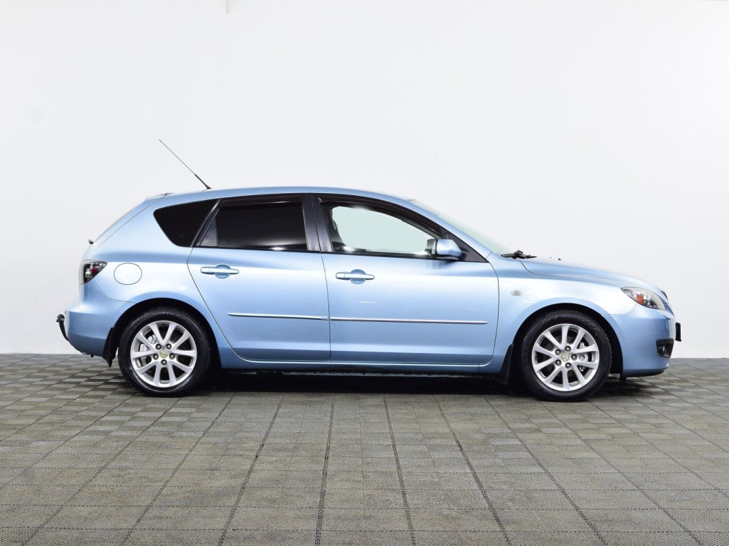 Mazda 3 1.6 АКПП, 2009 фото 7