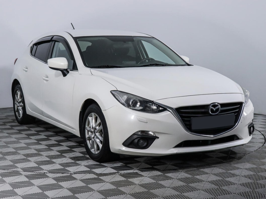 Mazda 3 Supreme 1.5 АКПП, 2015 фото 1
