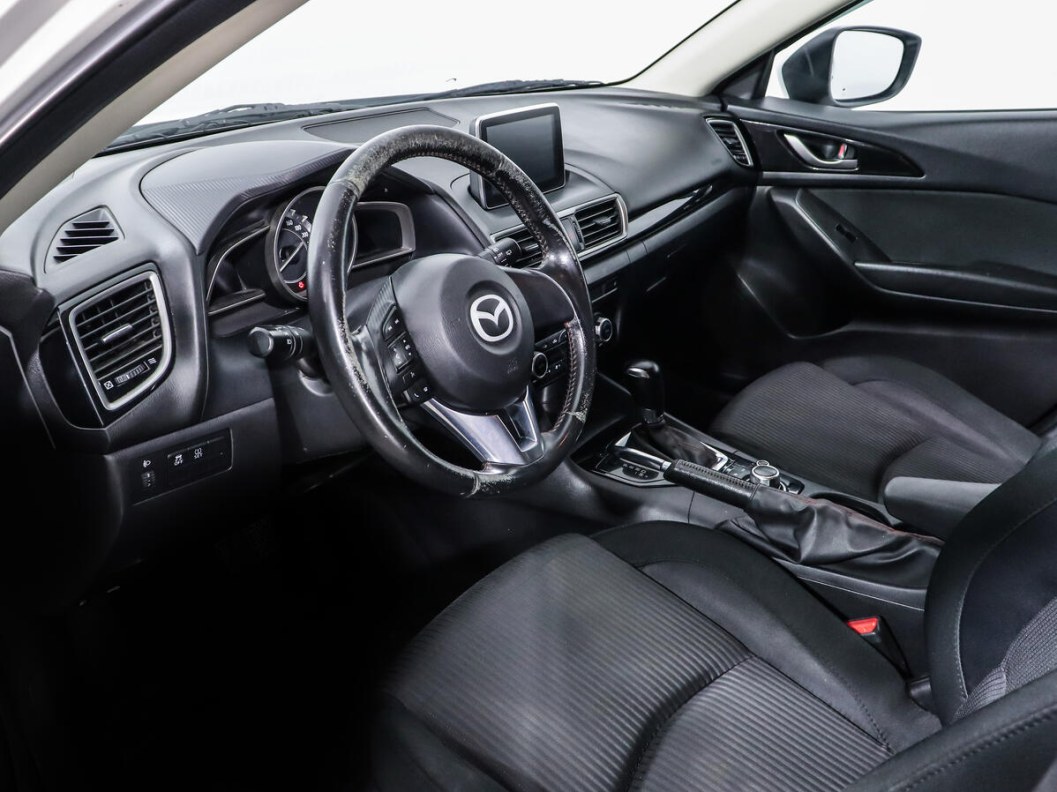 Mazda 3 Supreme 1.5 АКПП, 2015 фото 3